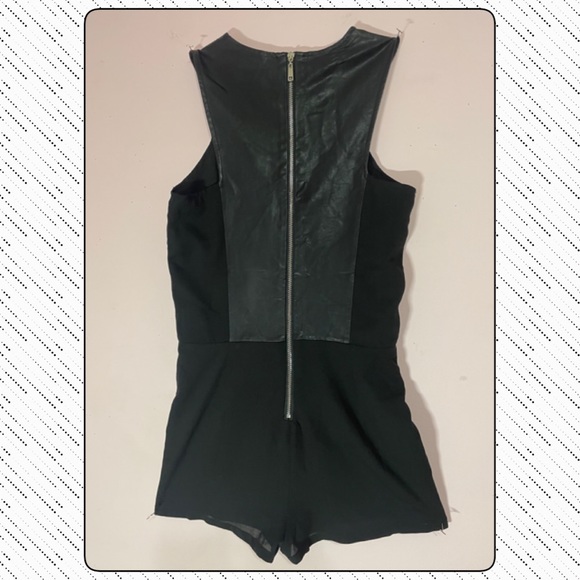 BLACK SHORTS JUMPSUIT… w/ FAUX LEATHER…Sz S…💖Preloved💖 - Picture 2 of 8